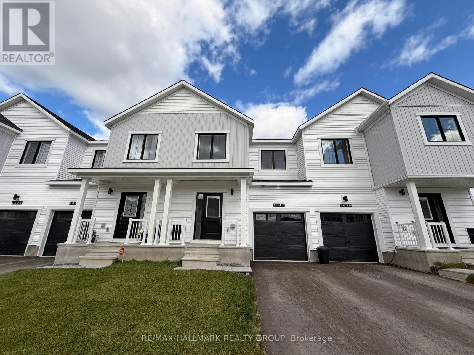 1047 Elixir Place, Ottawa, ON, K2W 0P4
