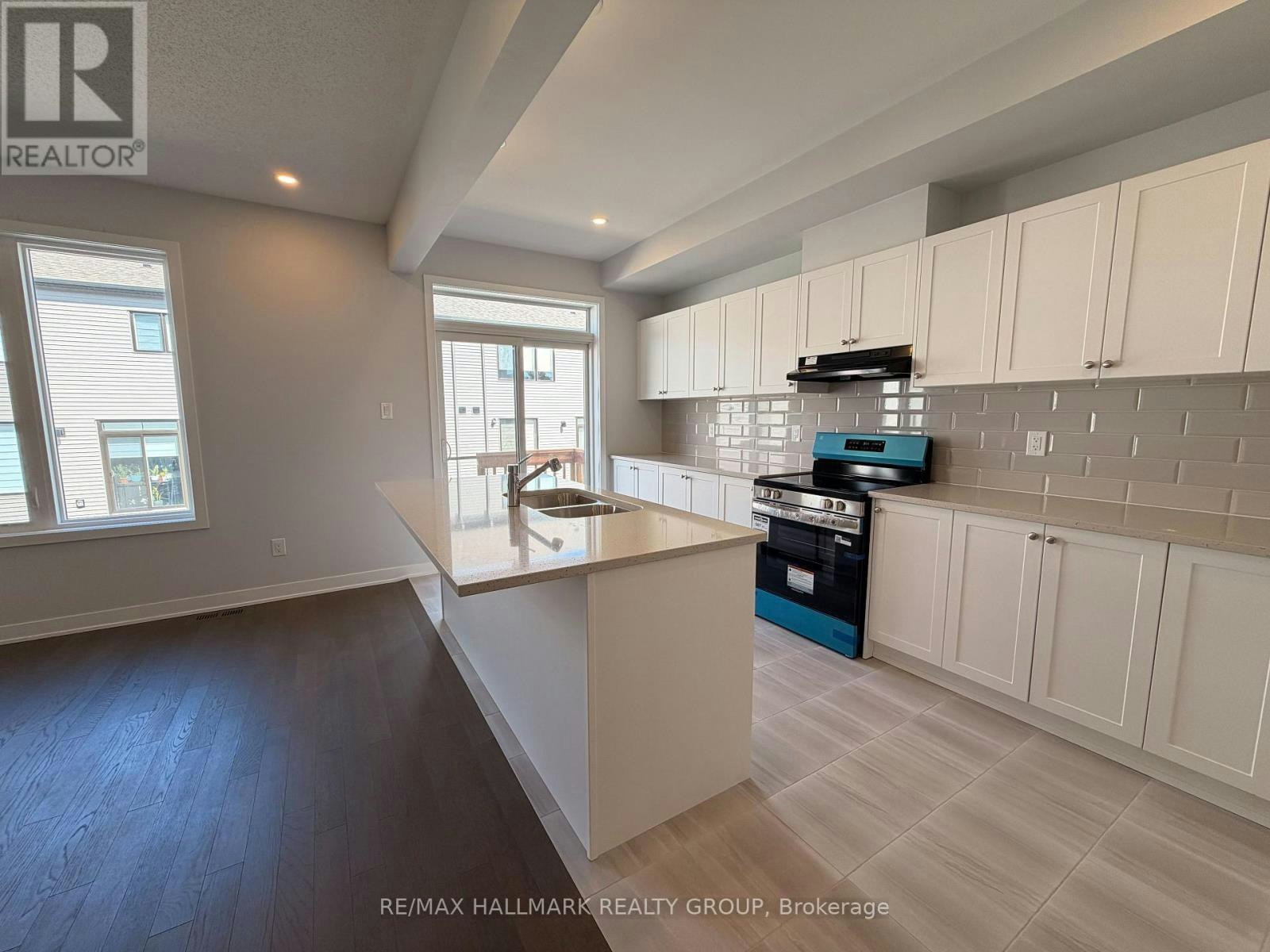 1047 Elixir Place, Ottawa, ON, K2W 0P4 - 6