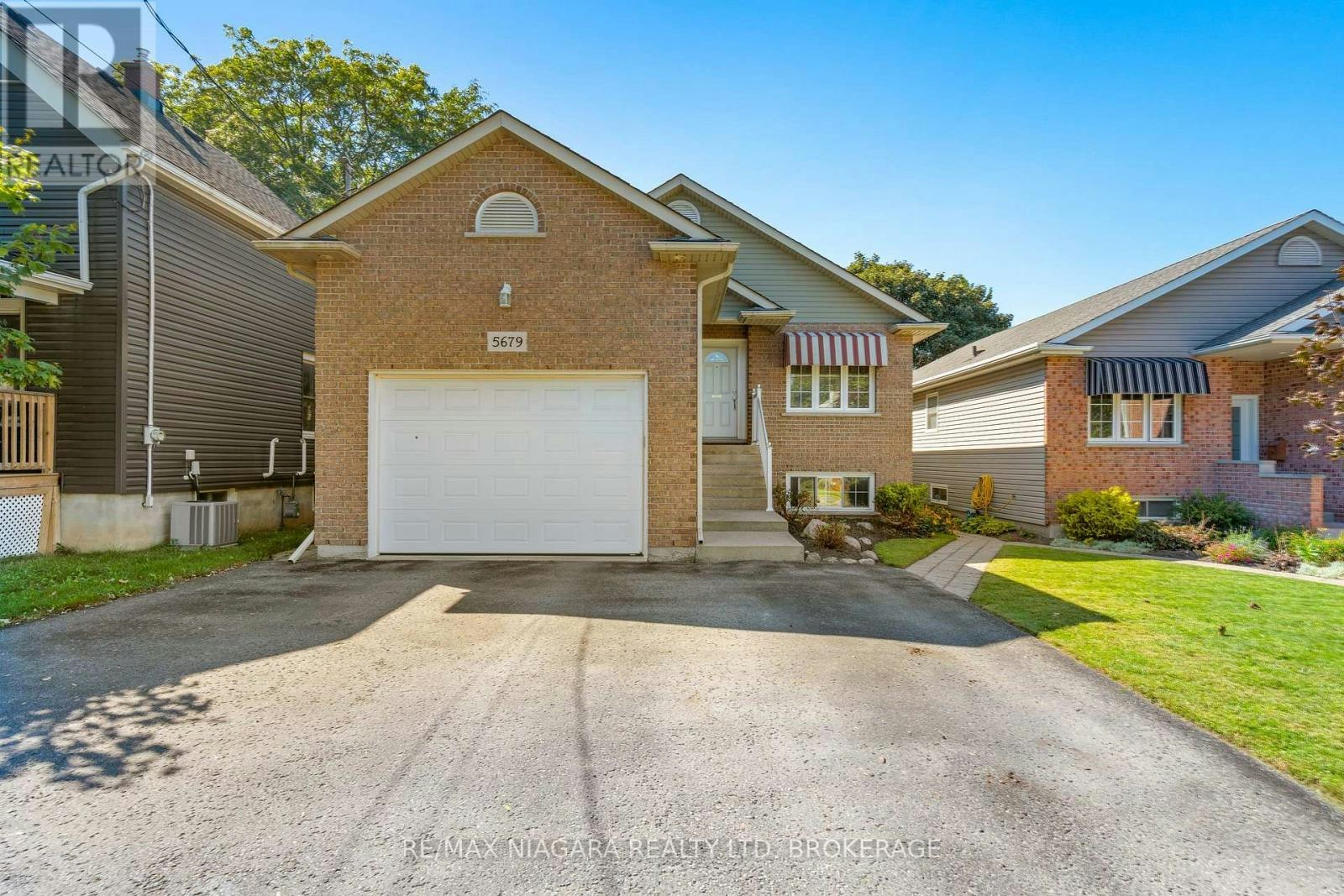 5679 Highland Avenue, Niagara Falls, ON, L2G 4X2