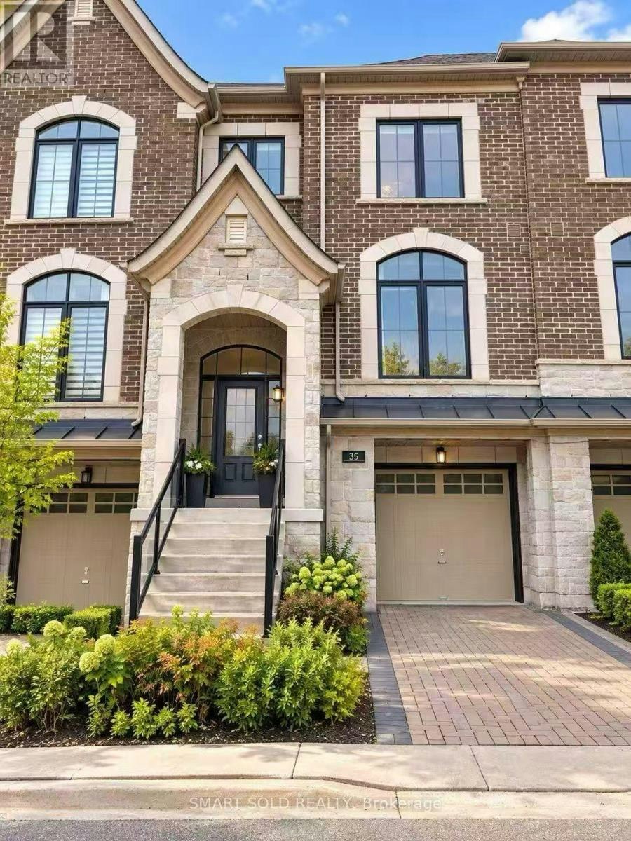 35 Duncombe Lane, Richmond Hill, ON, L4C 1C2