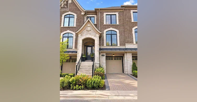 35 Duncombe Lane, Richmond Hill, ON, L4C 1C2