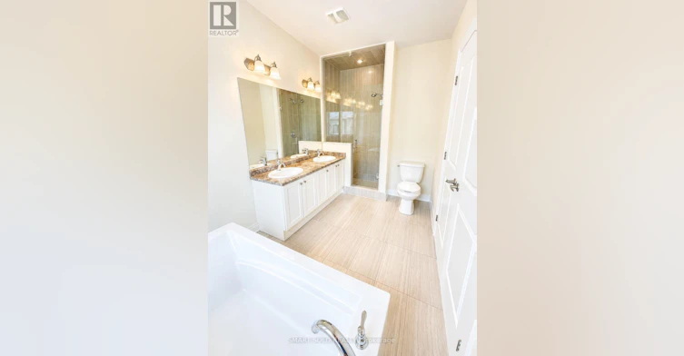35 Duncombe Lane, Richmond Hill, ON, L4C 1C2 - 17