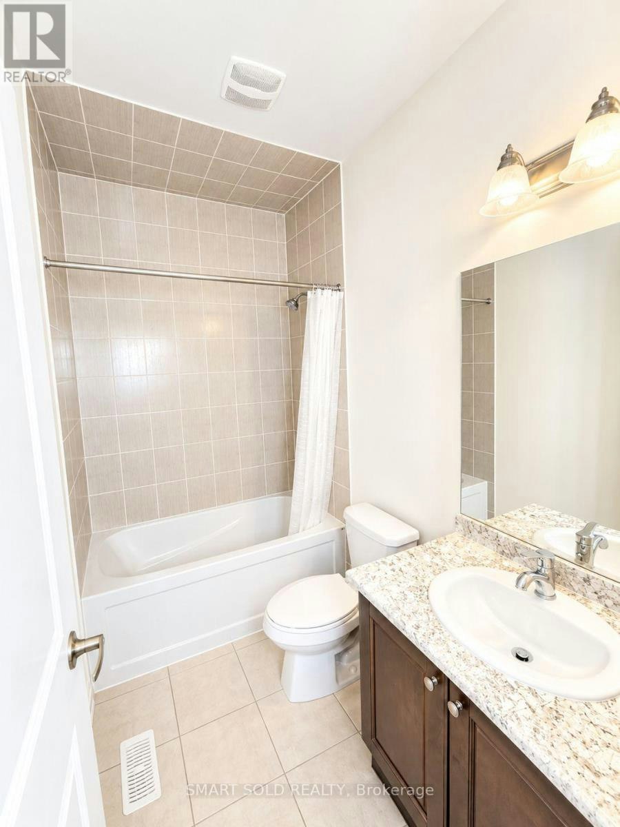 35 Duncombe Lane, Richmond Hill, ON, L4C 1C2 - 20