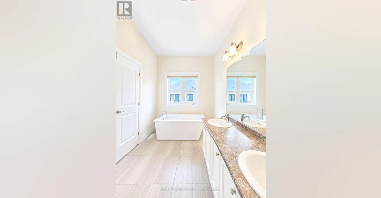35 Duncombe Lane, Richmond Hill, ON, L4C 1C2 - 16