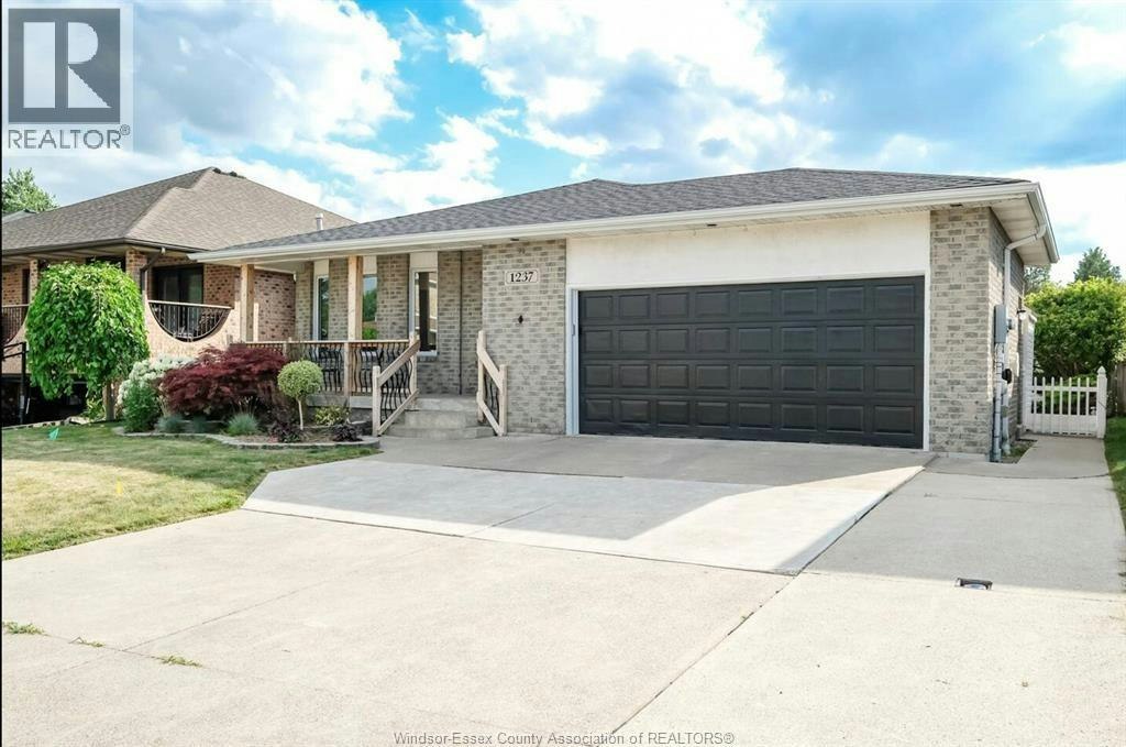 1237 Kenwick Way, Lasalle, ON, N9H 2G6