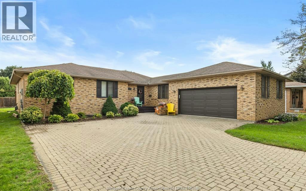 1748 Hebert Street, Tecumseh, ON, N8N 4G2