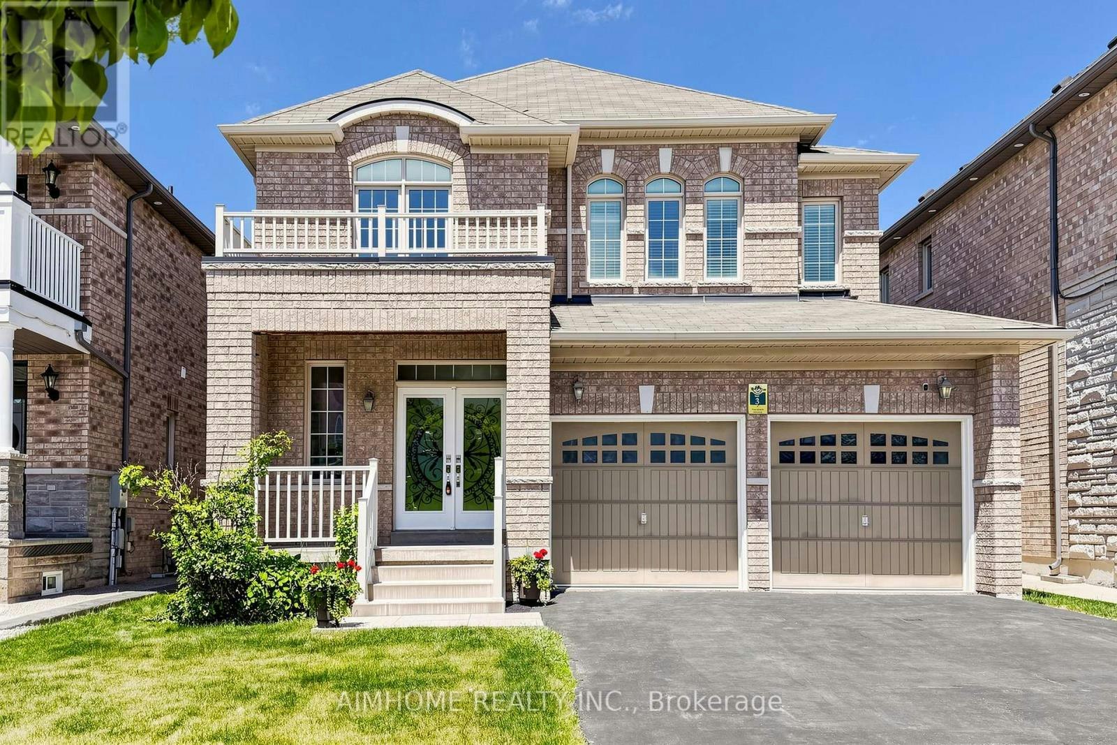 6 Valerian Street, Brampton, ON, L6P 3N9