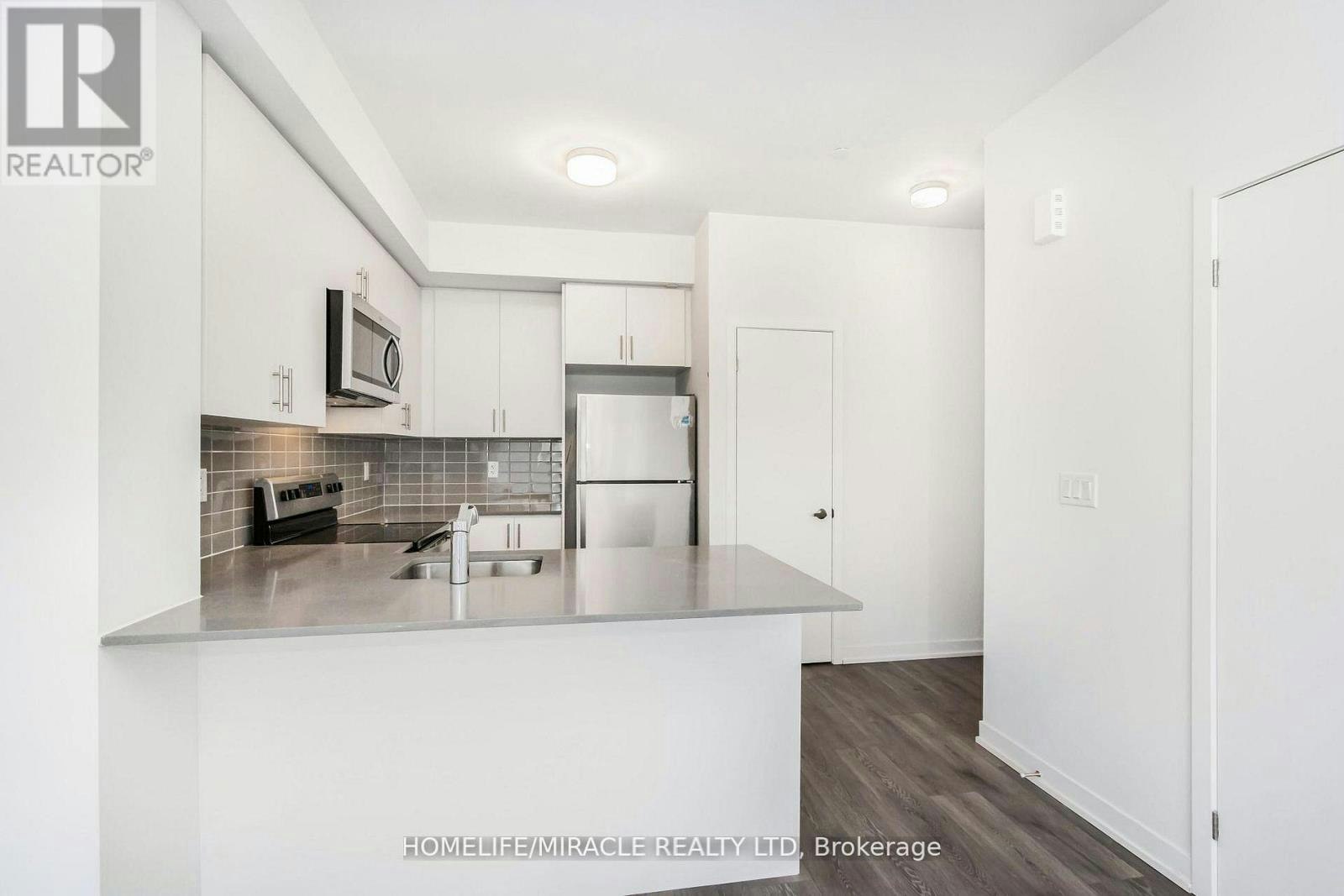 16-3415 Ridgeway Drive, Mississauga, ON, L5L 0B9 - 16