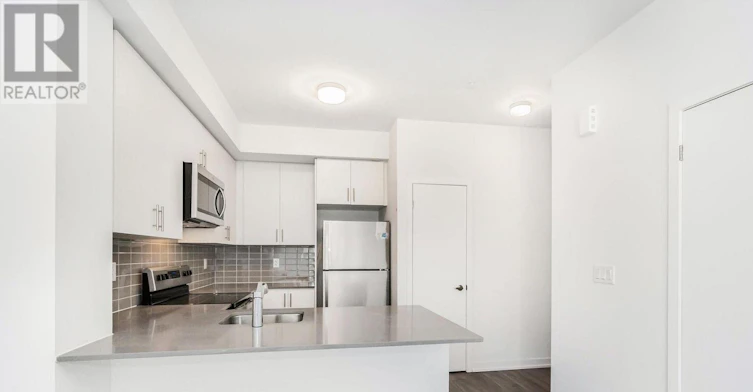 16-3415 Ridgeway Drive, Mississauga, ON, L5L 0B9 - 16