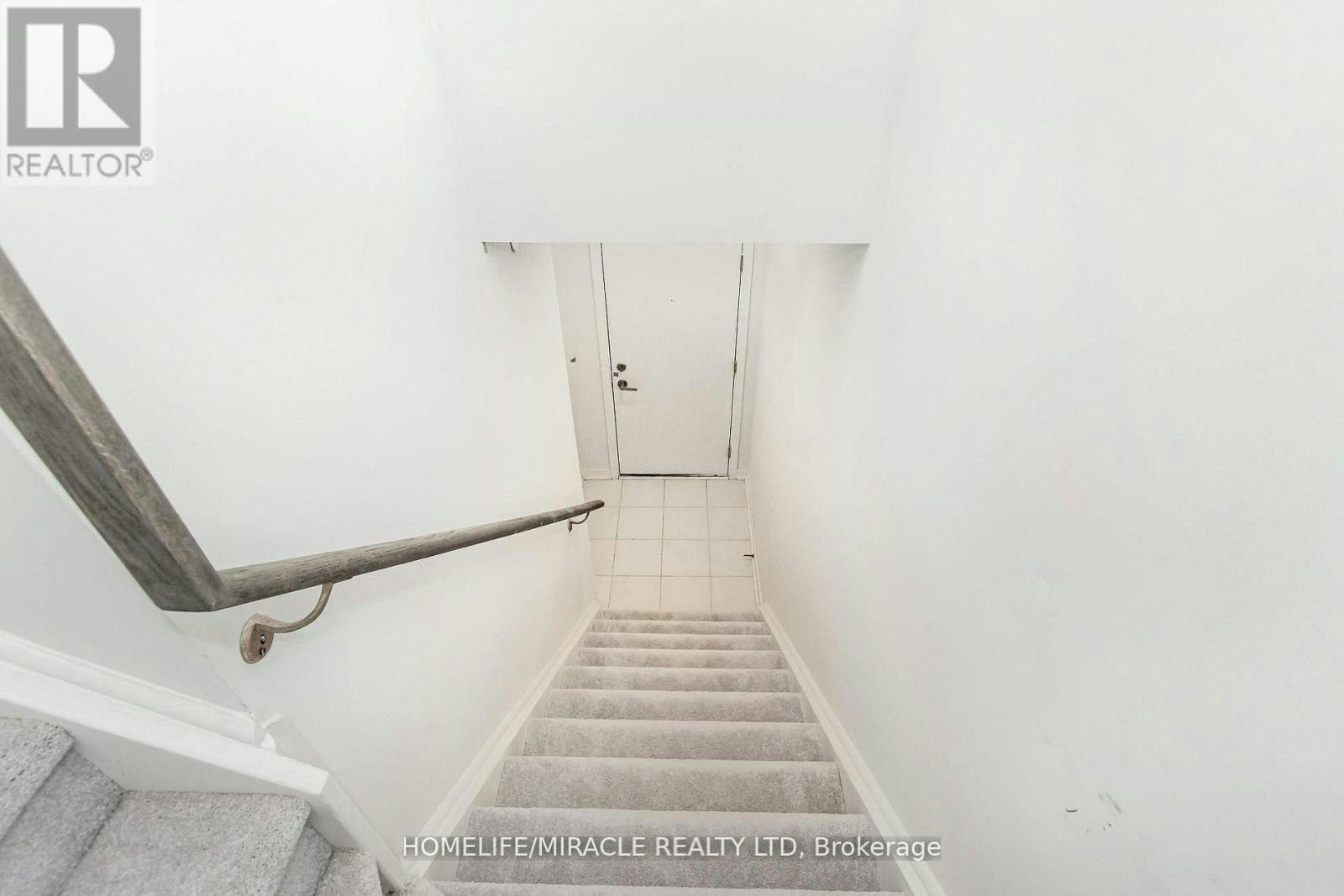 16-3415 Ridgeway Drive, Mississauga, ON, L5L 0B9 - 4