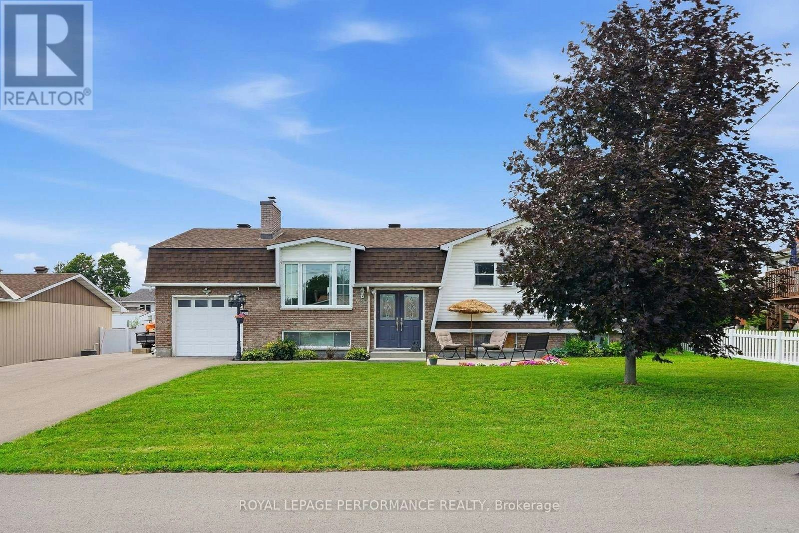 321 Sainte Anne Street, Clarence-Rockland, ON, K4K 1C1