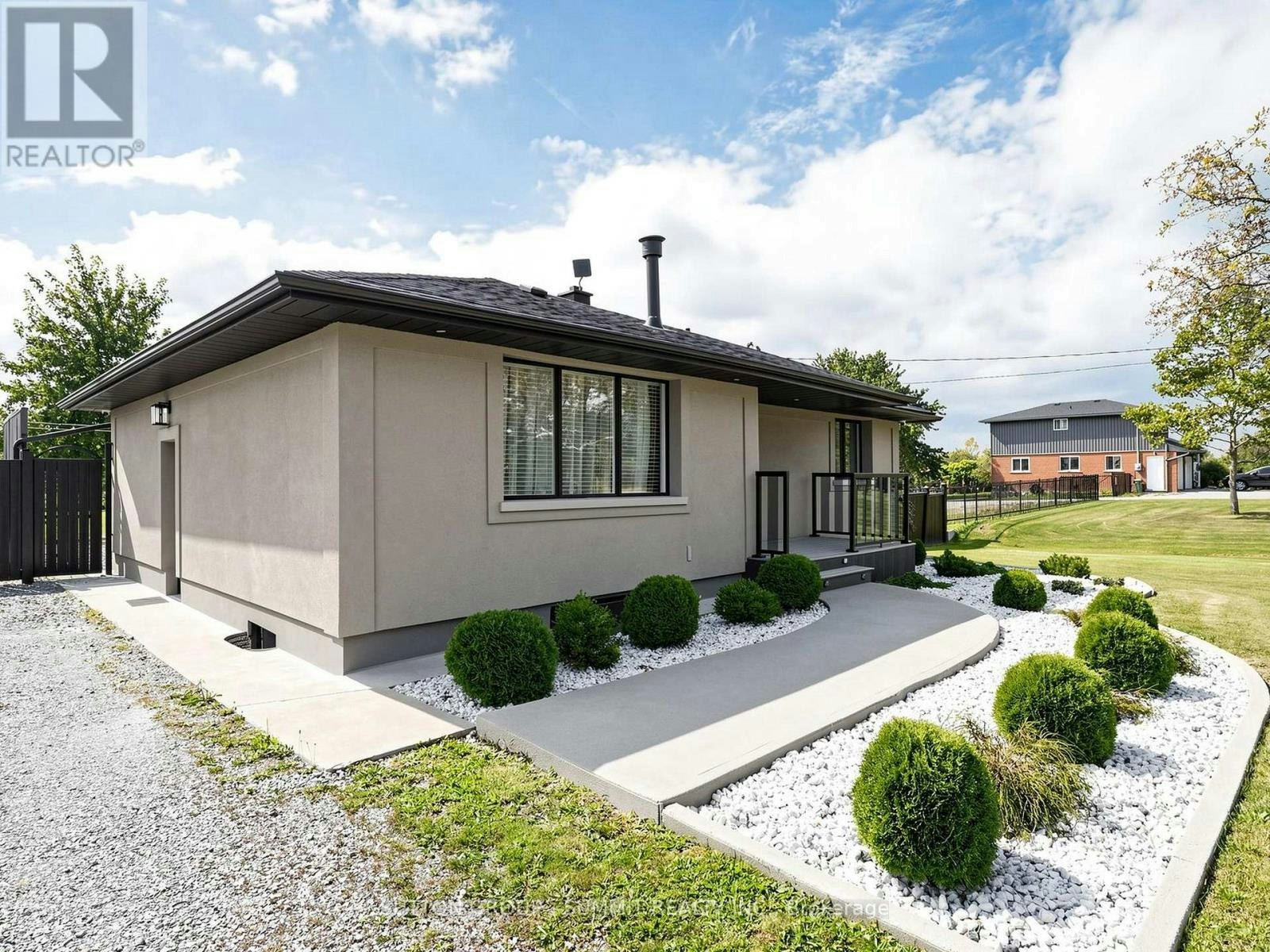 252 Mud Street E, Hamilton, ON, L8J 3C5