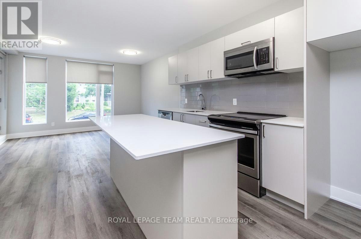 304-1295 Summerville Avenue, Ottawa, ON, K1Z 8G7 - 2
