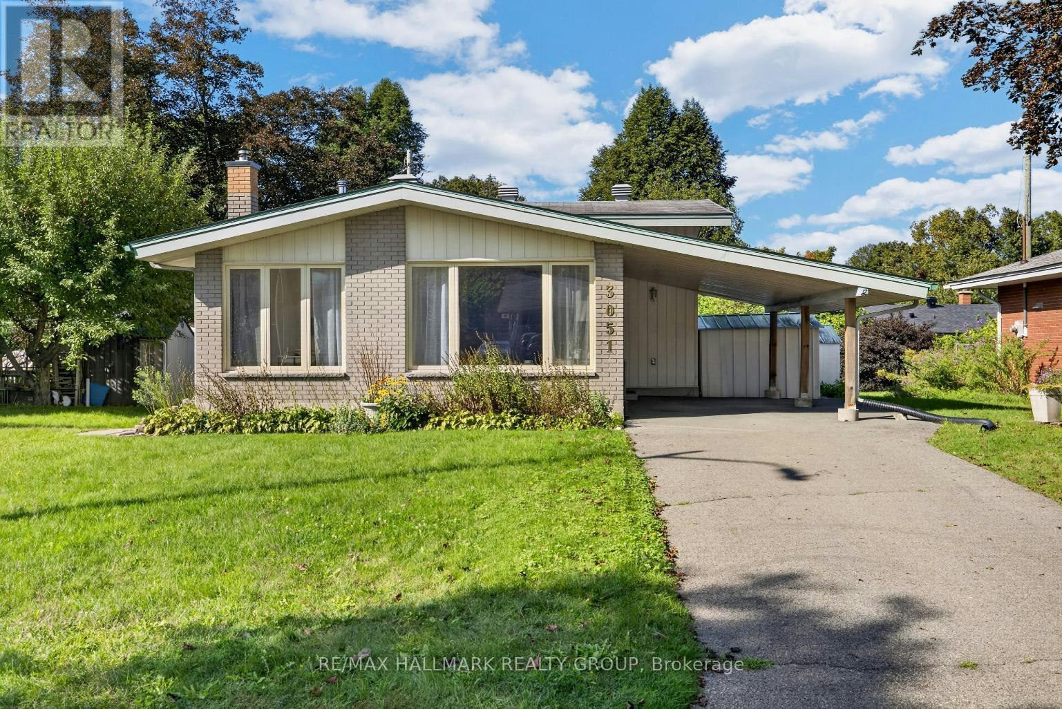 3051 Cowan Crescent, Ottawa, ON, K1V 8K9