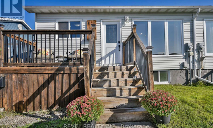 122 Delia Avenue