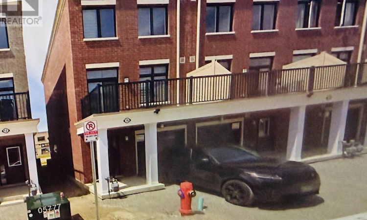 14 Baker Hill Boulevard