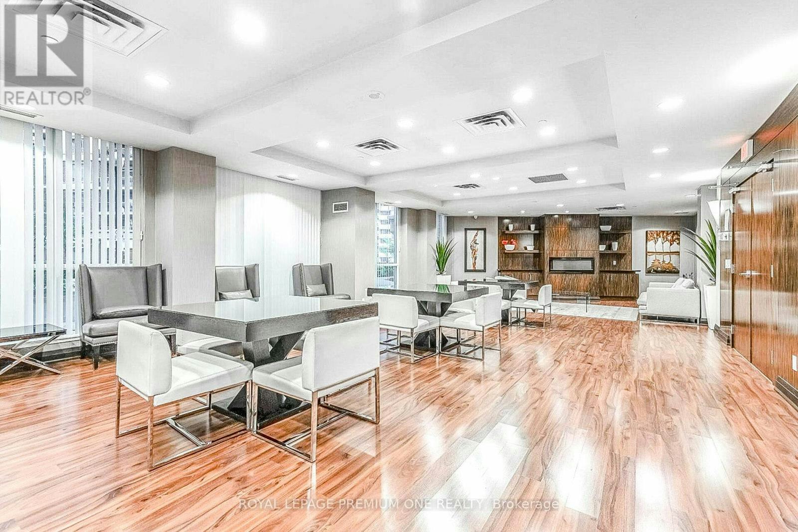 911-1 Michael Power Place, Toronto, ON, M9A 0A1 - 27