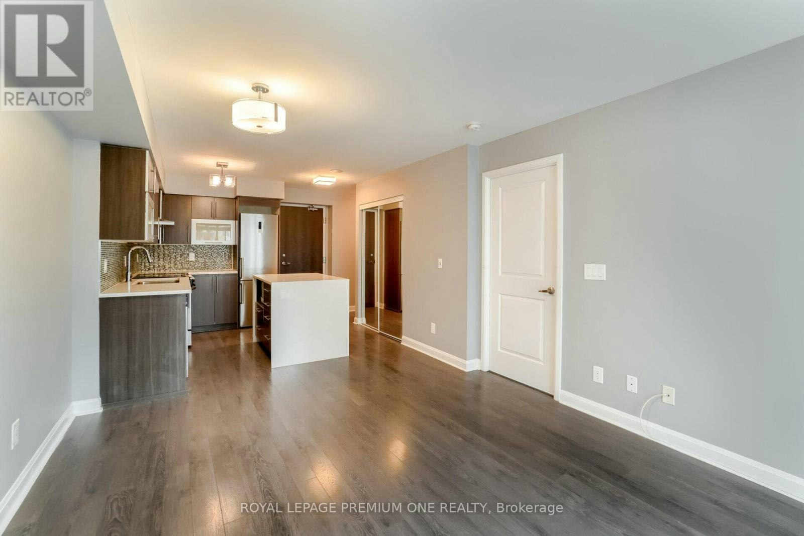 911-1 Michael Power Place, Toronto, ON, M9A 0A1 - 9
