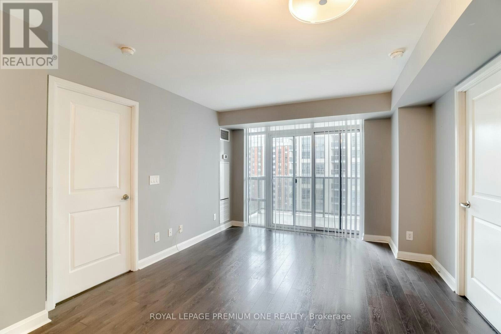 911-1 Michael Power Place, Toronto, ON, M9A 0A1 - 6