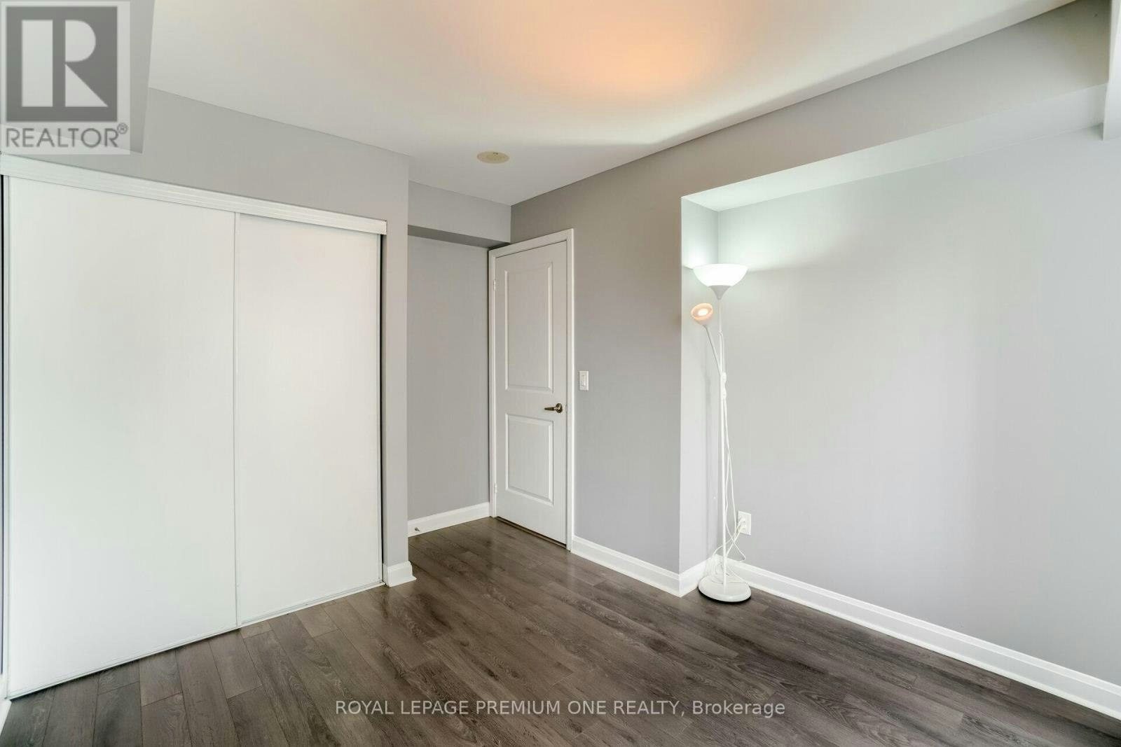 911-1 Michael Power Place, Toronto, ON, M9A 0A1 - 15
