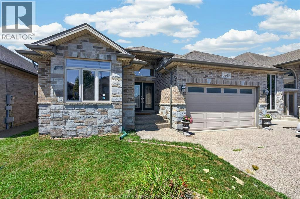 3945 Zanzibar Crescent, Windsor, ON, N9G 0A5