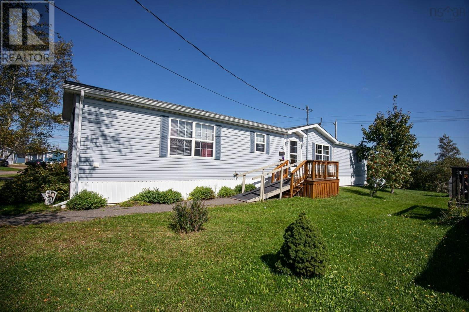 27 Fernwood Drive, Amherst, NS, B4H 4P4