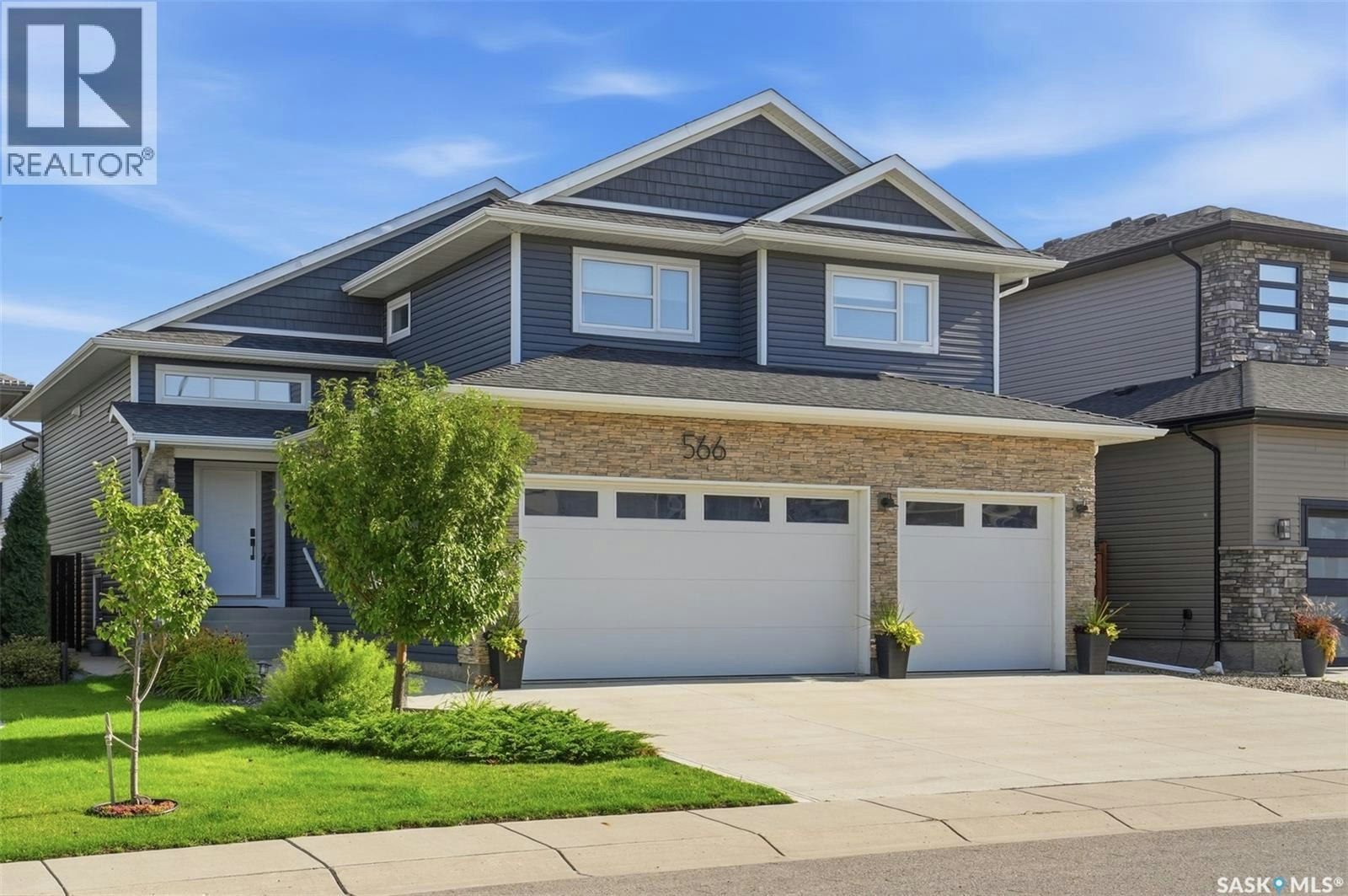 566 Bolstad Turn, Saskatoon, SK, S7W 0X9