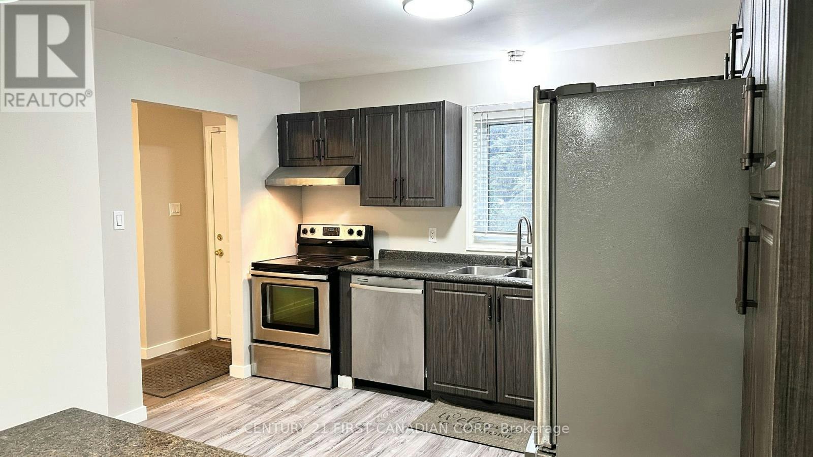 46-217 Martinet Avenue, London, ON, N5V 4P5 - 8