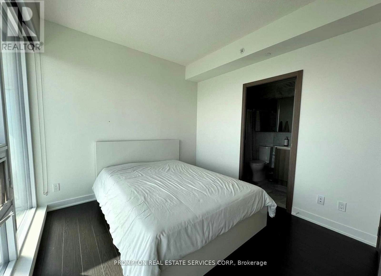 3911-19 Bathurst Street, Toronto, ON, M5V 0N2 - 10