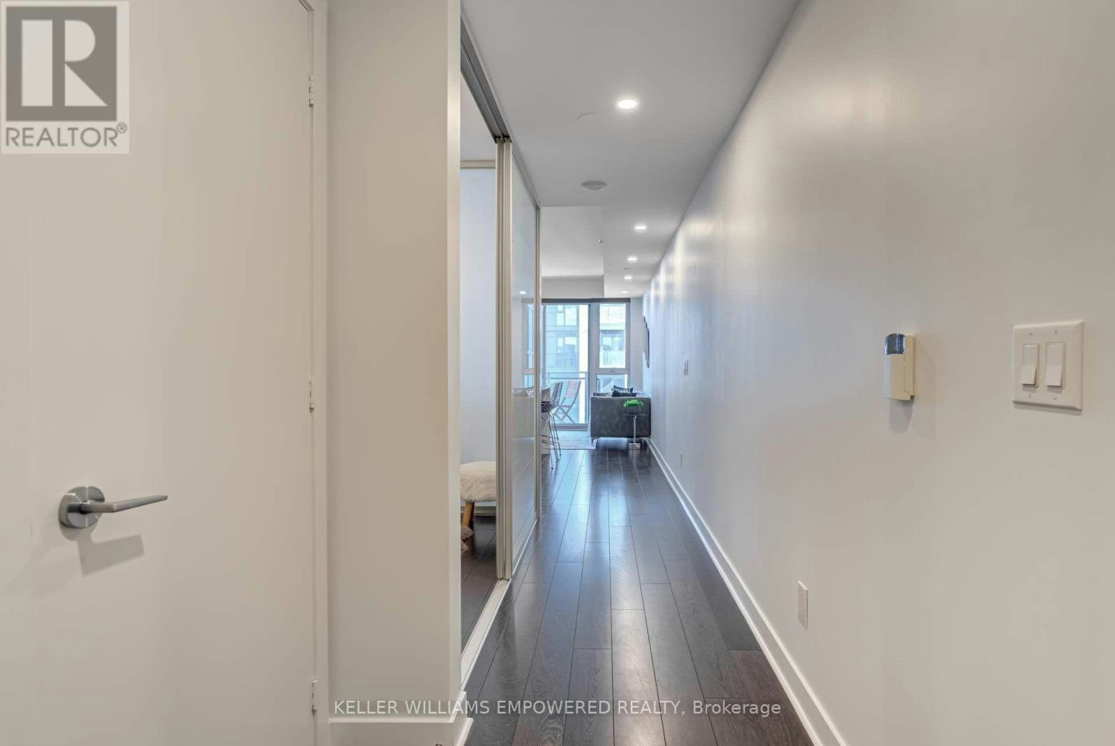 719-156 Portland Street, Toronto, ON, M5V 0G1 - 3