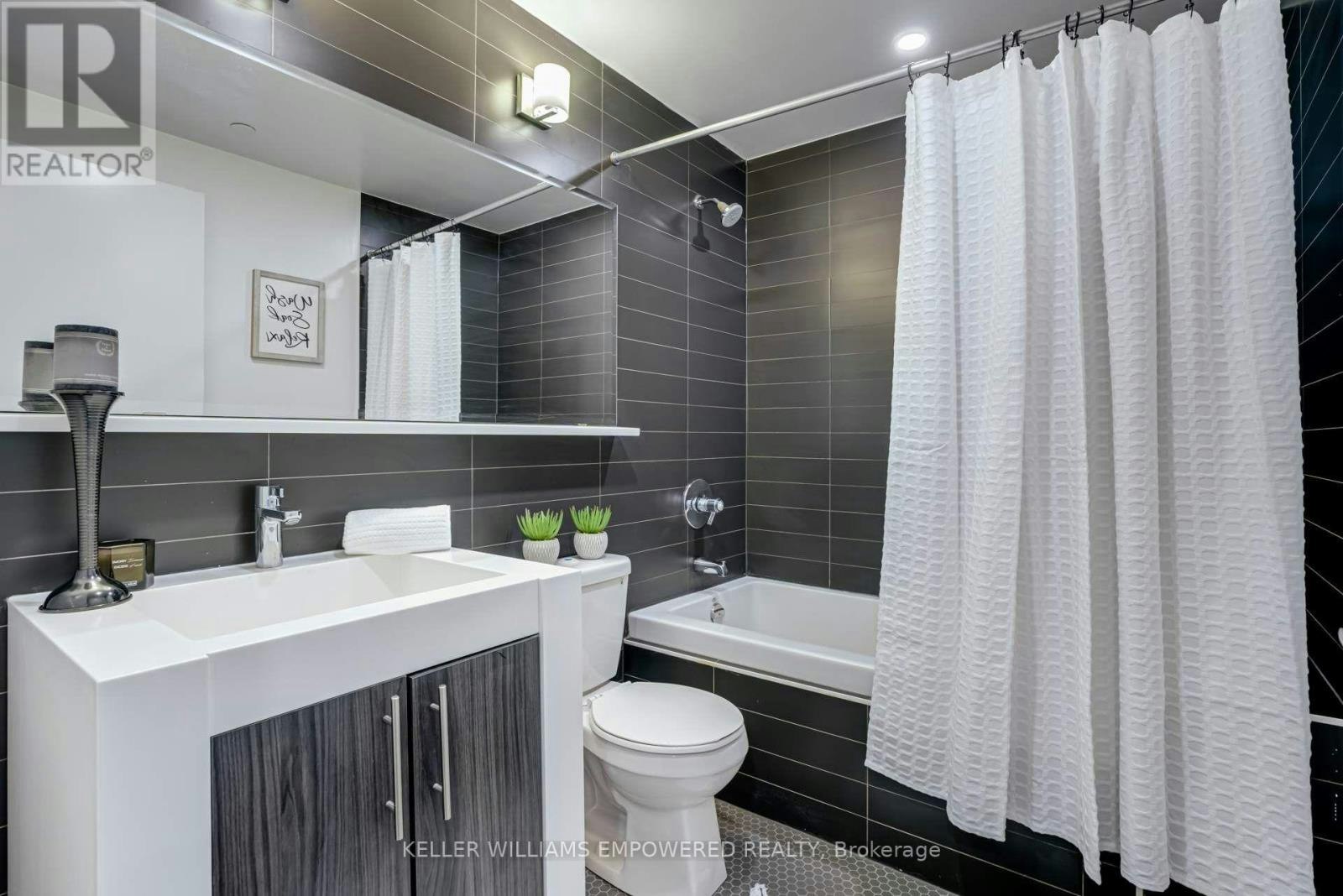 719-156 Portland Street, Toronto, ON, M5V 0G1 - 16