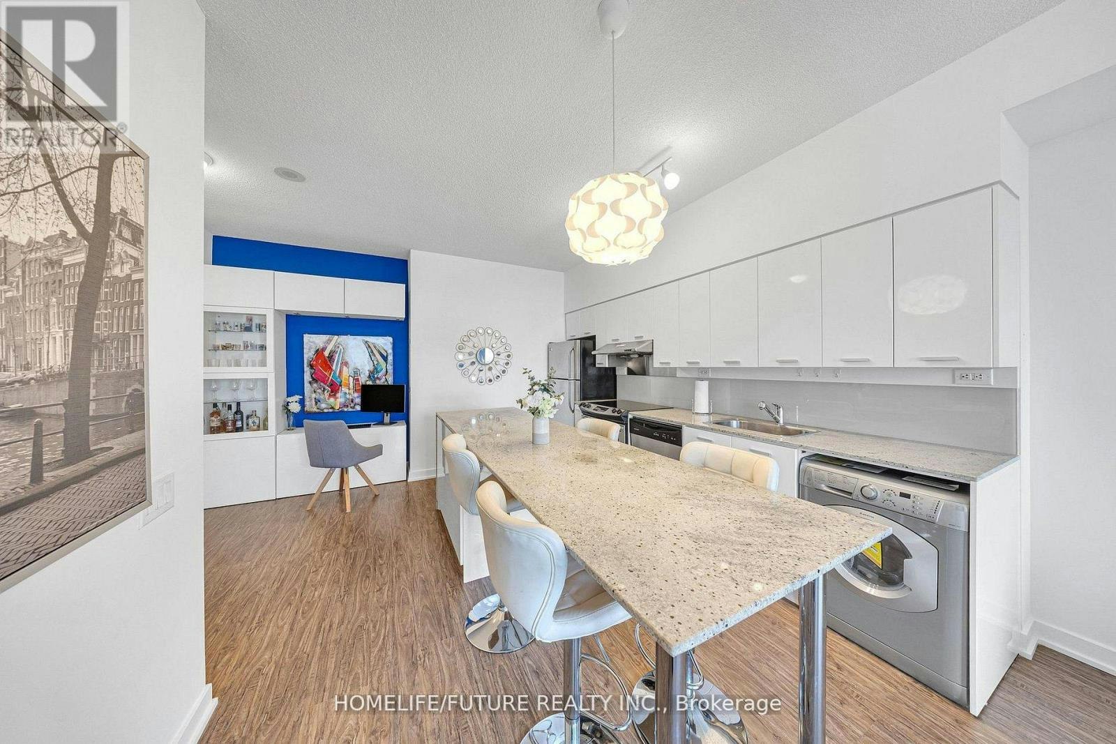 2507-33 Singer Court, Toronto, ON, M2K 0B4 - 13
