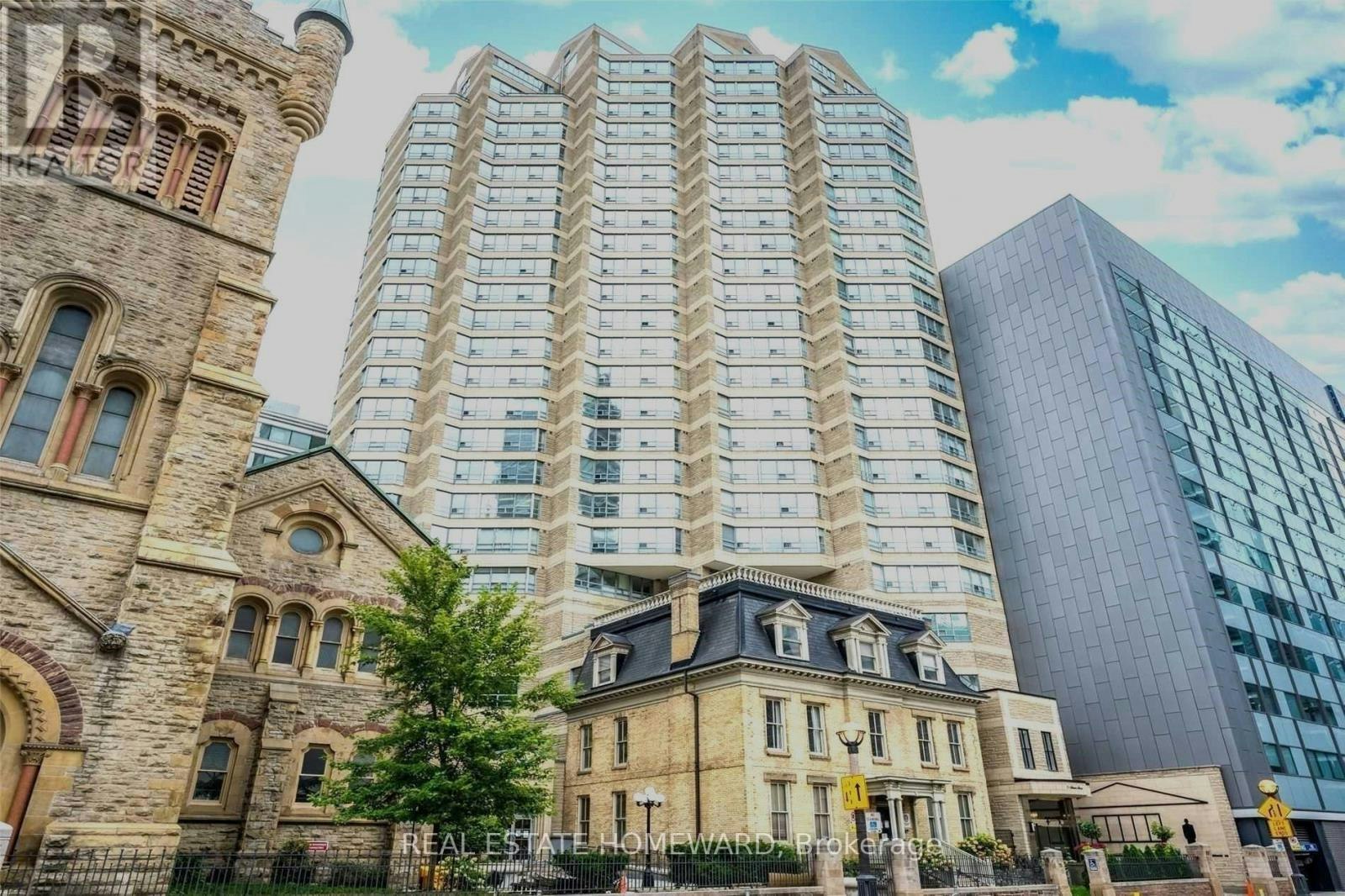 702-71 Simcoe Street, Toronto, ON, M5J 2S9