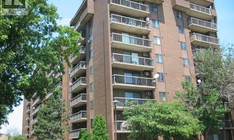 509-3936 Wyandotte Street East