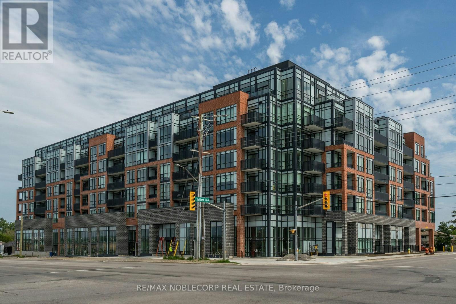 626-681 Yonge Street, Barrie, ON, L9K 0J1
