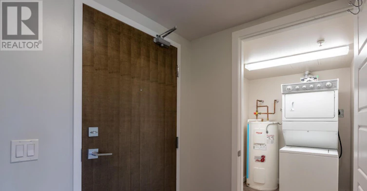 212-25 Kay Crescent, Guelph, ON, N1L 1H1 - 2