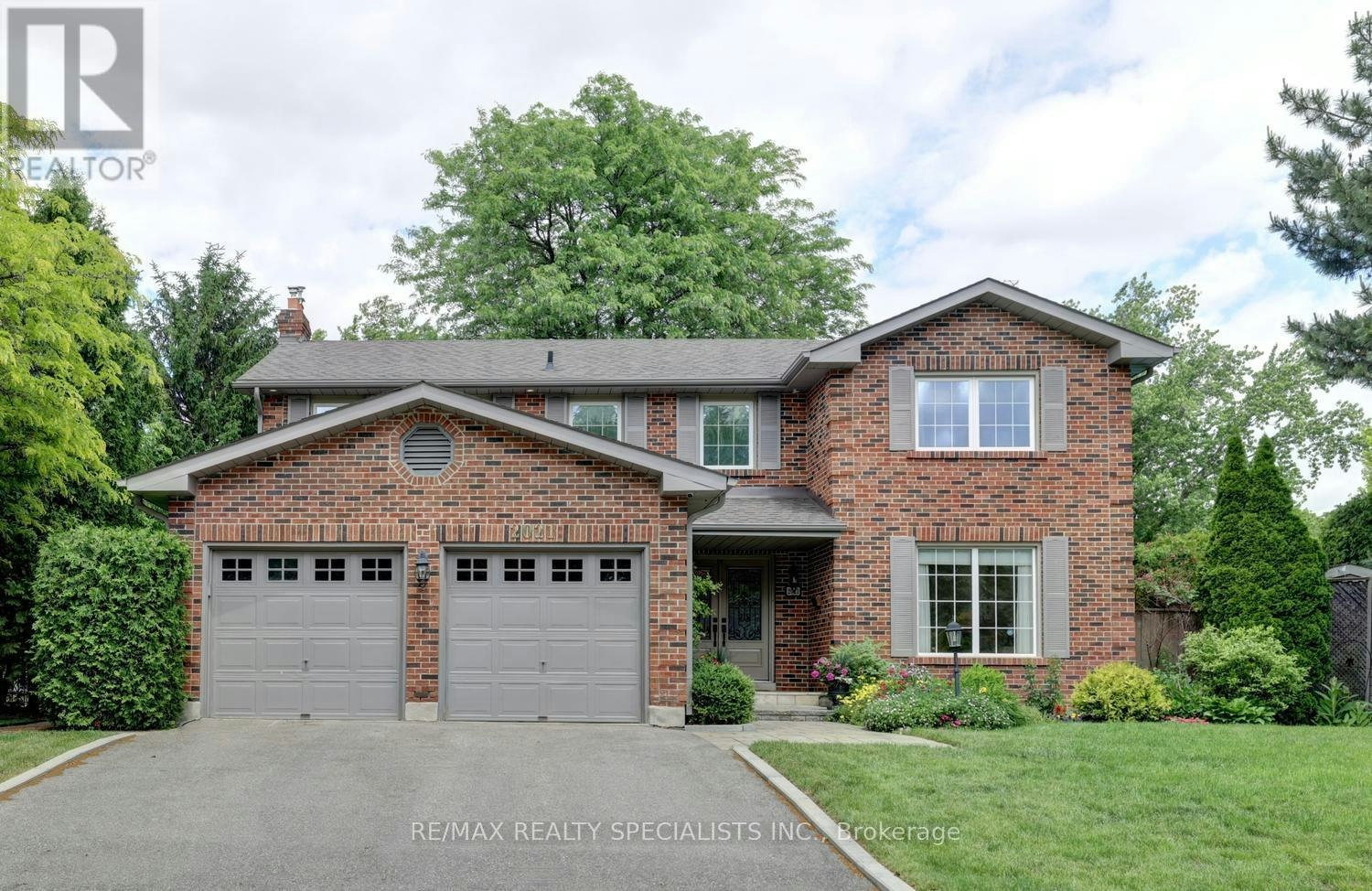 2021 Shawanaga Trail, Mississauga, ON, L5H 3Z3