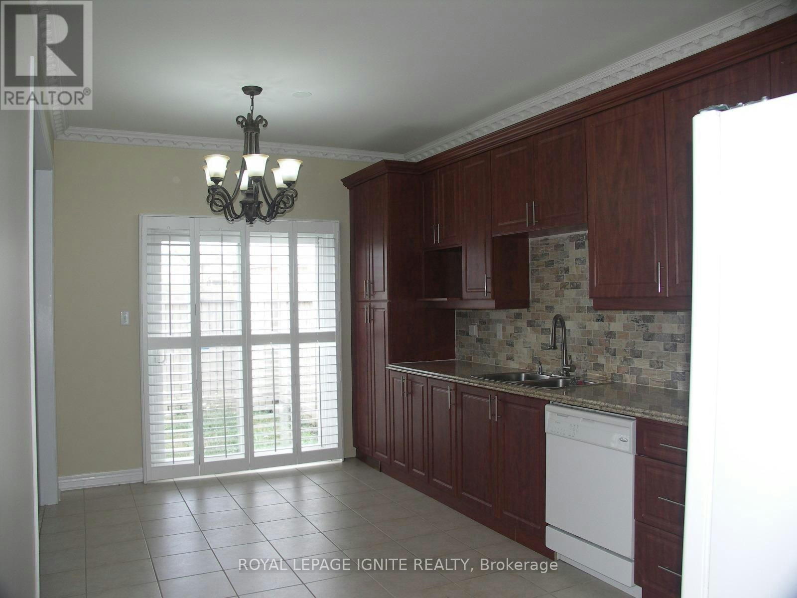 23 Royal Vista Road, Brampton, ON, L6Y 0K8 - 8