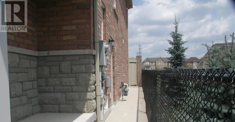 23 Royal Vista Road, Brampton, ON, L6Y 0K8 - 16