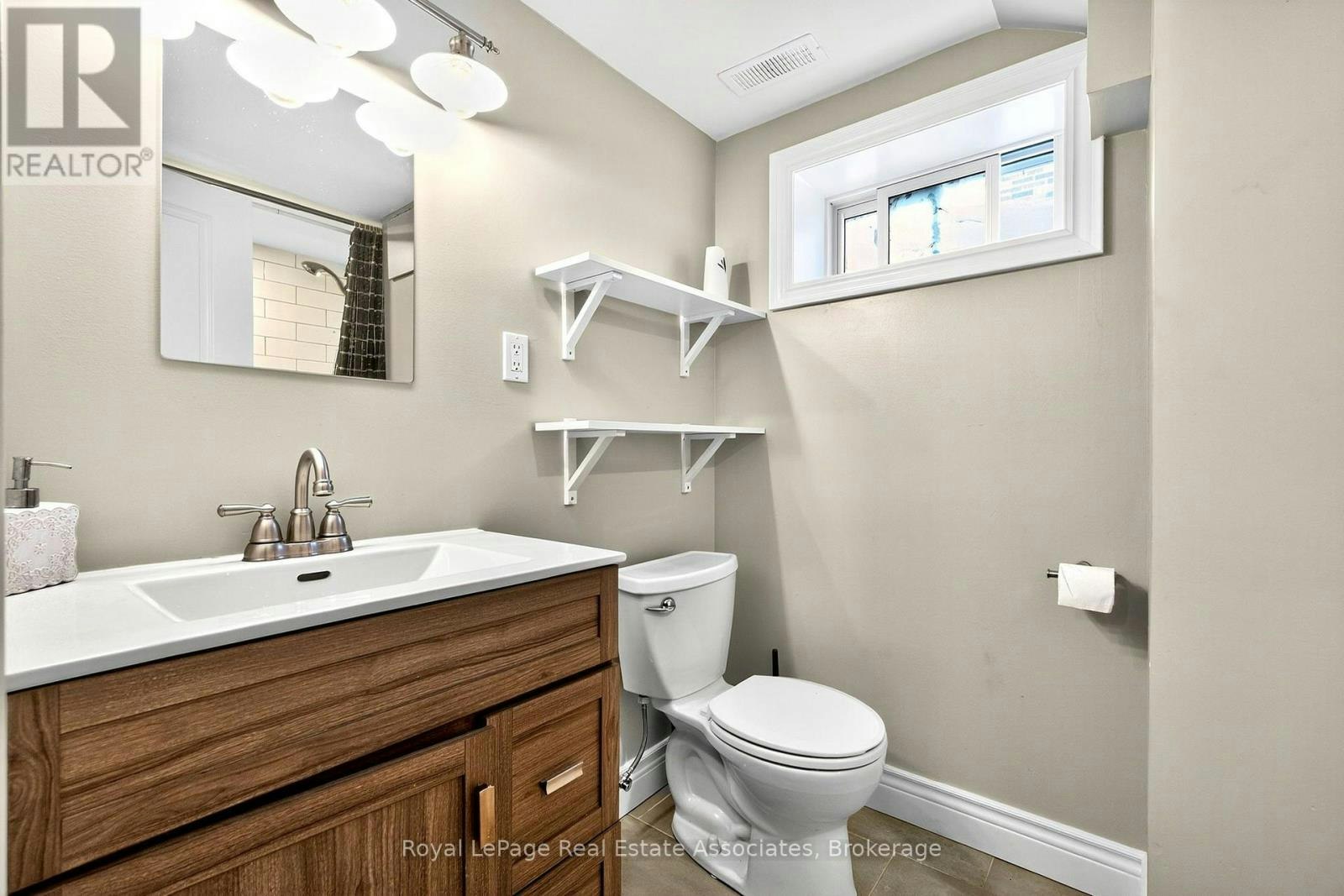 LOWER-312 45th Street EAST, Hamilton, ON, L8T 3K8 - 13