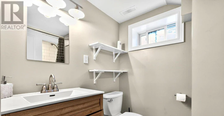 LOWER-312 45th Street EAST, Hamilton, ON, L8T 3K8 - 13