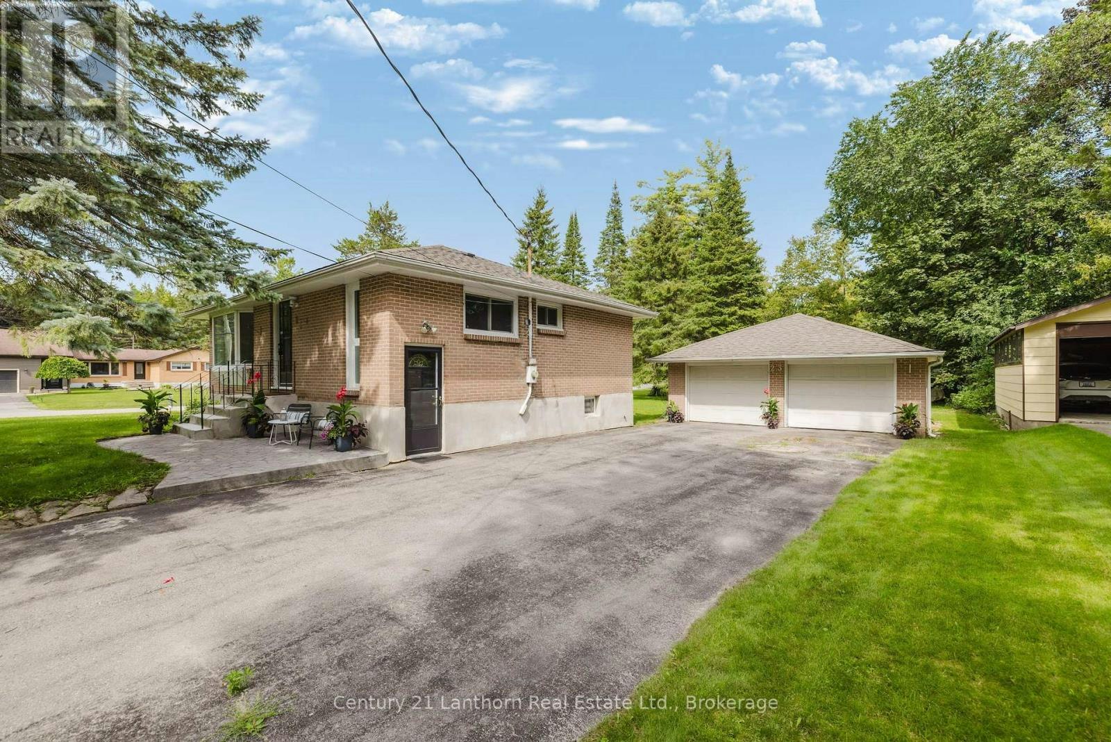 23 Wood Street, Quinte West, ON, K8V 5P6