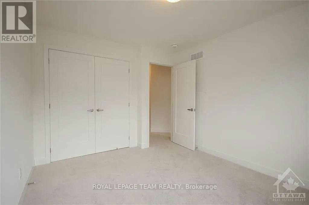 633 Rathburn Lane, Ottawa, ON, K1T 3W7 - 24