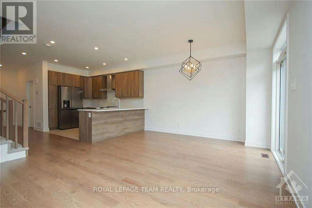 633 Rathburn Lane, Ottawa, ON, K1T 3W7 - 11