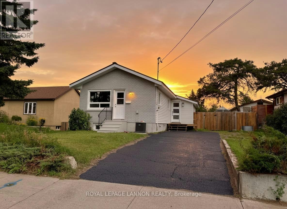 330 Arundel Street, Thunder Bay, ON, P7A 1L3