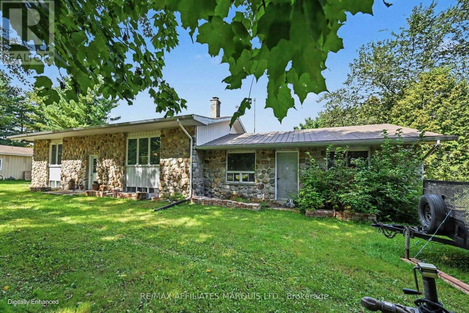 21111 8 Conc Road, South Glengarry, ON, K0C 1L0