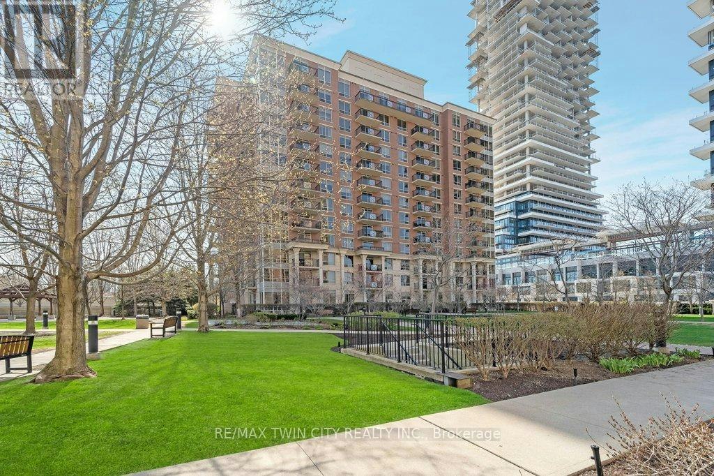 701-1103 Leslie Street, Toronto, ON, M3C 4G8