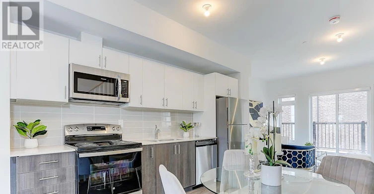 76A Tisdale Avenue, Toronto, ON, M4A 0A9 - 5