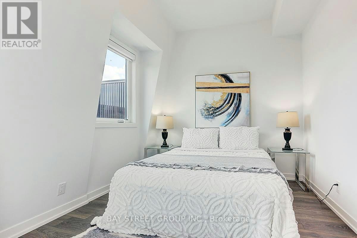 76A Tisdale Avenue, Toronto, ON, M4A 0A9 - 11