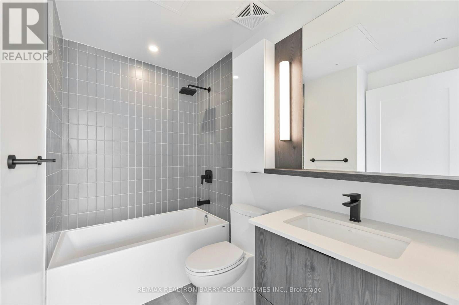 1118-5 Defries Street, Toronto, ON, M5A 0W7 - 8